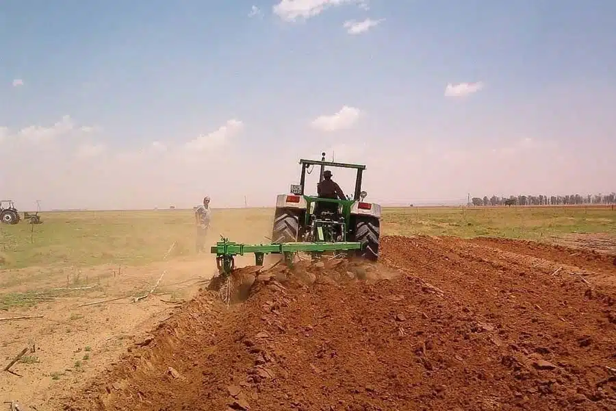 Best Practices for Safe and Efficient Tractor Operation in Botswana
